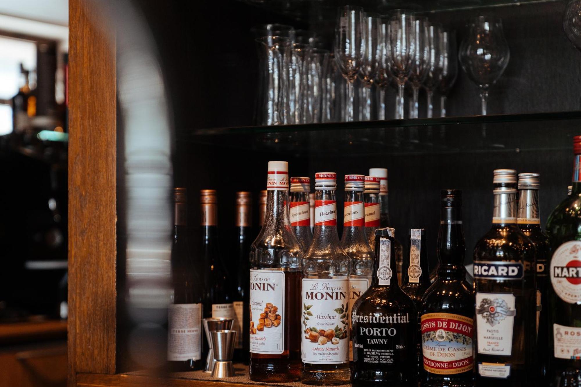 טורהוט Hotel Brasserie De Beiaard מראה חיצוני תמונה